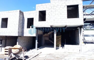 CASAS Y DEPARTAMENTOS EN CONJUNTO RESIDENCIAL CONOCOTO, VALLE DE LOS CHILLOS, URB 6 DE DICIEMBRE, SANTA MONICA