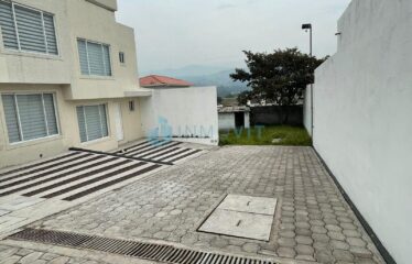 VENTA DE CASA A ESTRENAR SANGOLQUI , VIA A AMAGUAÑA, CUARTELES, FV , CUENDIANA