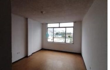 VENDO DEPARTAMENTO EN CHILLOGALLO, SUR DE QUITO, SANTA BARBARA, FUNDEPORTE