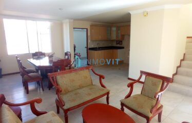 CASA EN VENTA EN SANGOLQUI, VALLE DE LOS CHILLOS