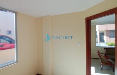 CASA EN VENTA EN SANGOLQUI, VALLE DE LOS CHILLOS