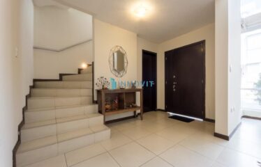 CASA EN VENTA EN LA ARMENIA, VALLE DE LOS CHILLOS, CONOCOTO