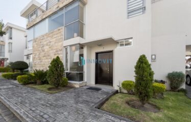 CASA EN VENTA EN LA ARMENIA, VALLE DE LOS CHILLOS, CONOCOTO